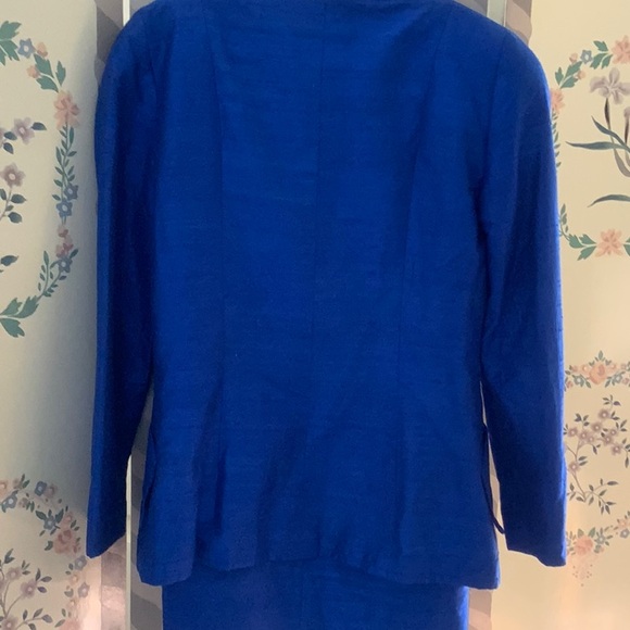 VICTOR COSTA LADIES ROYAL BLUE SILK SUIT JACKET & SKIRT 12 - Picture 4 of 10